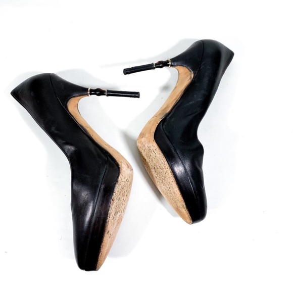 ♠️Gucci Platform Heels-Used-NO RETURNS ON SHOES SO PLEASE LOOK AT ALL PICTURES - Picture 4 of 8